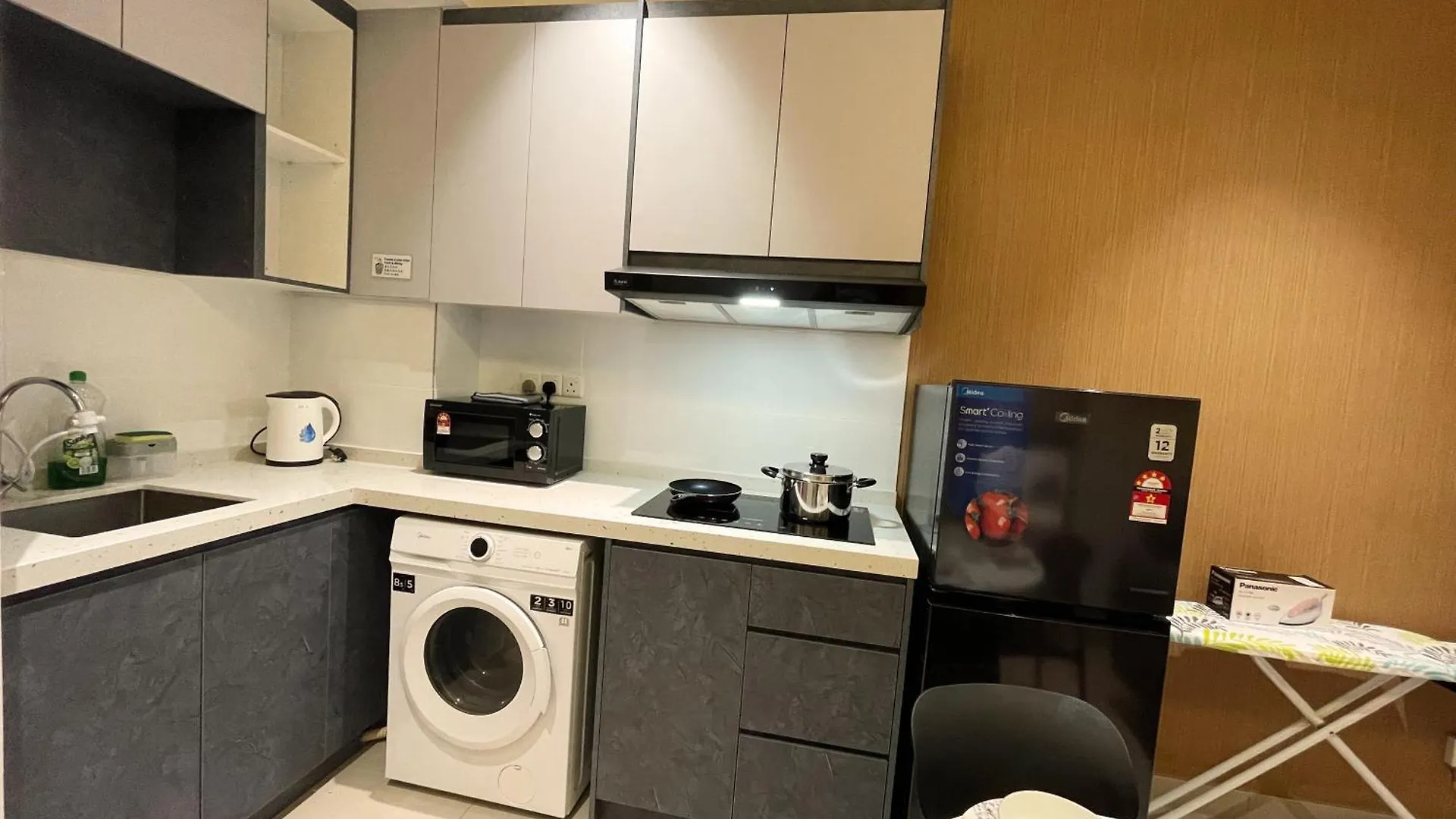 121 Residences By The Homez Near One Utama, Starling Mall, Atria ペタリンジャヤ アパート