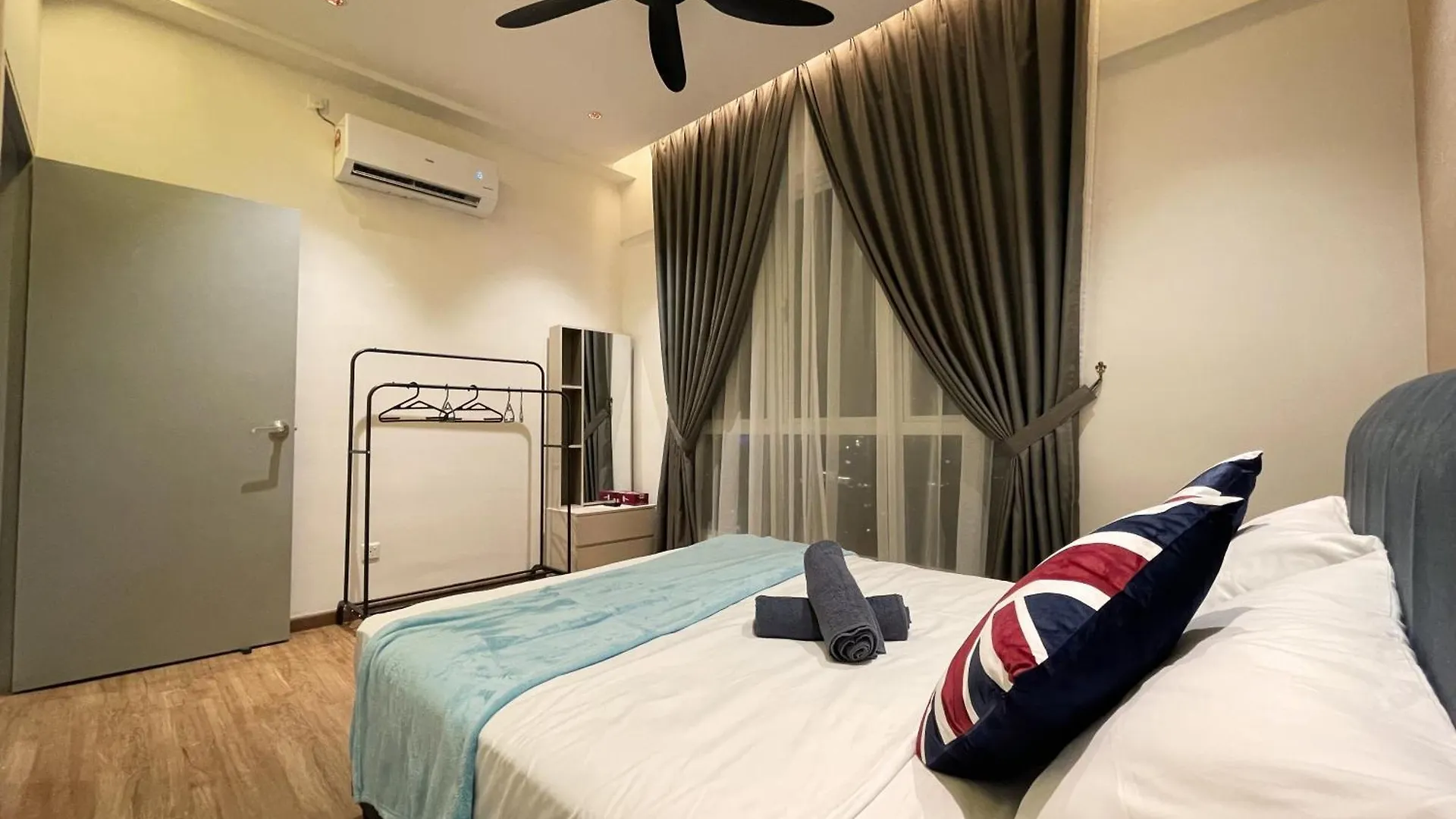 121 Residences By The Homez Near One Utama, Starling Mall, Atria Petaling Jaya