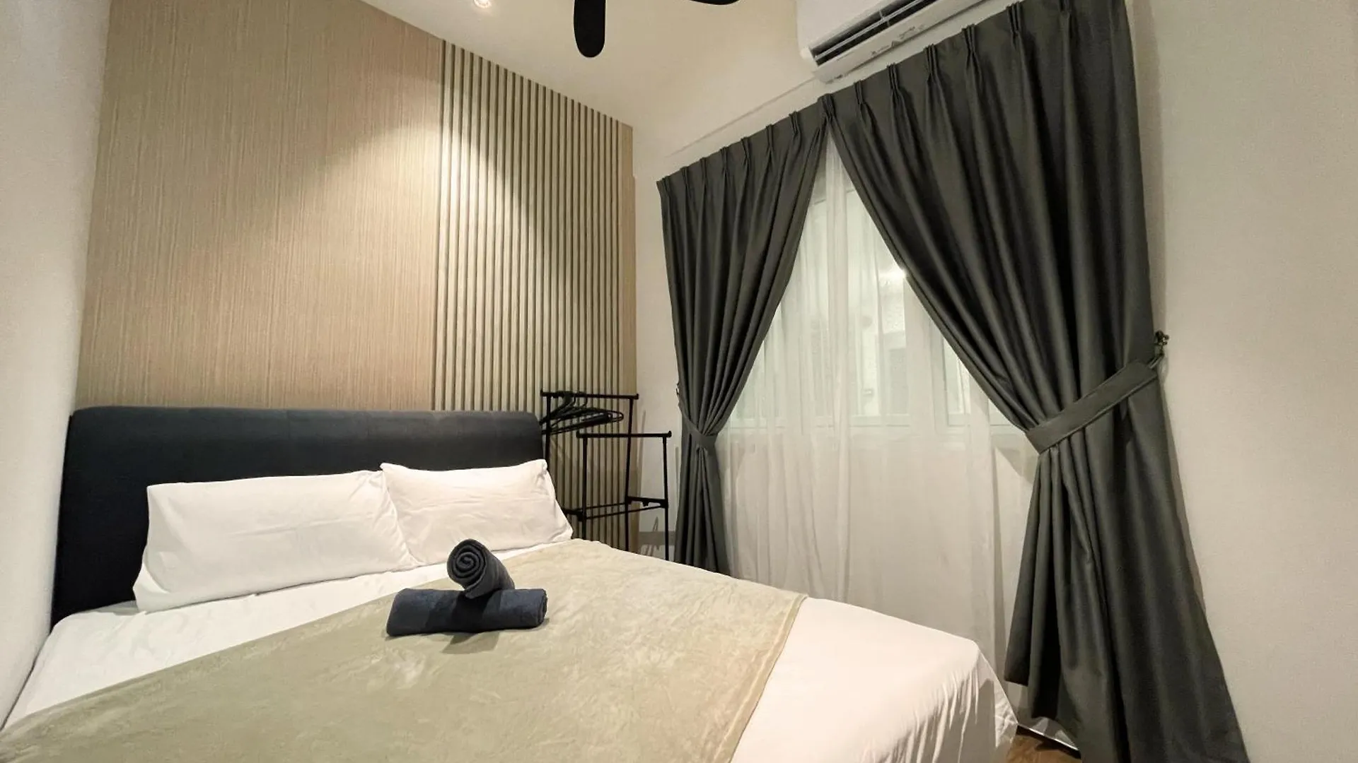121 Residences By The Homez Near One Utama, Starling Mall, Atria Petaling Jaya Malaysia
