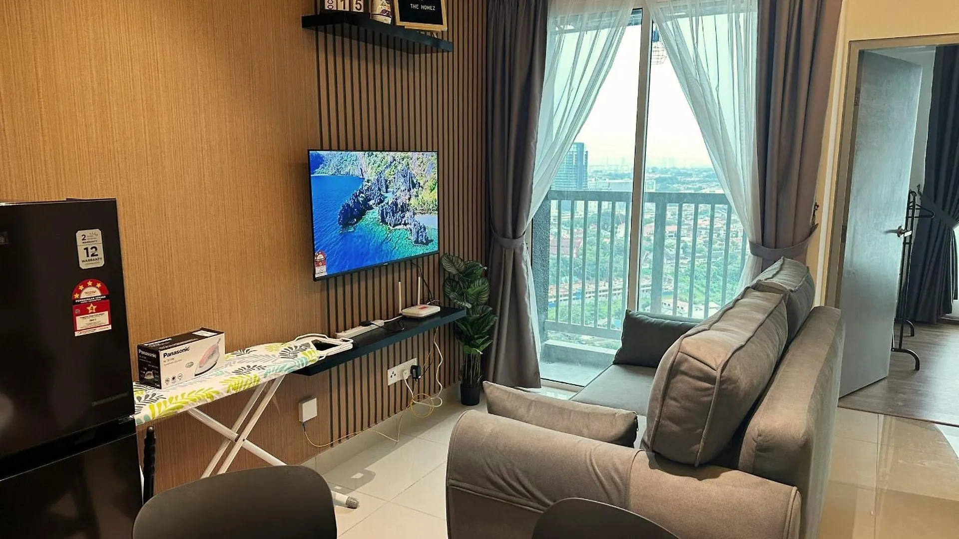 121 Residences By The Homez Near One Utama, Starling Mall, Atria Petaling Jaya Malaysia
