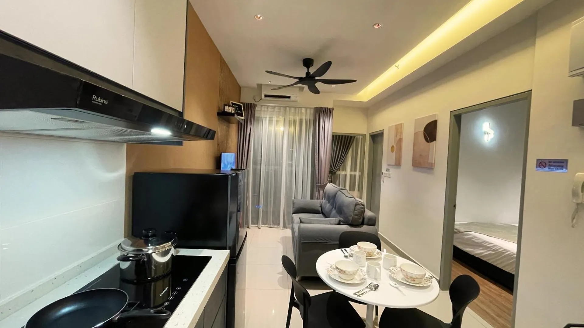 121 Residences By The Homez Near One Utama, Starling Mall, Atria Petaling Jaya