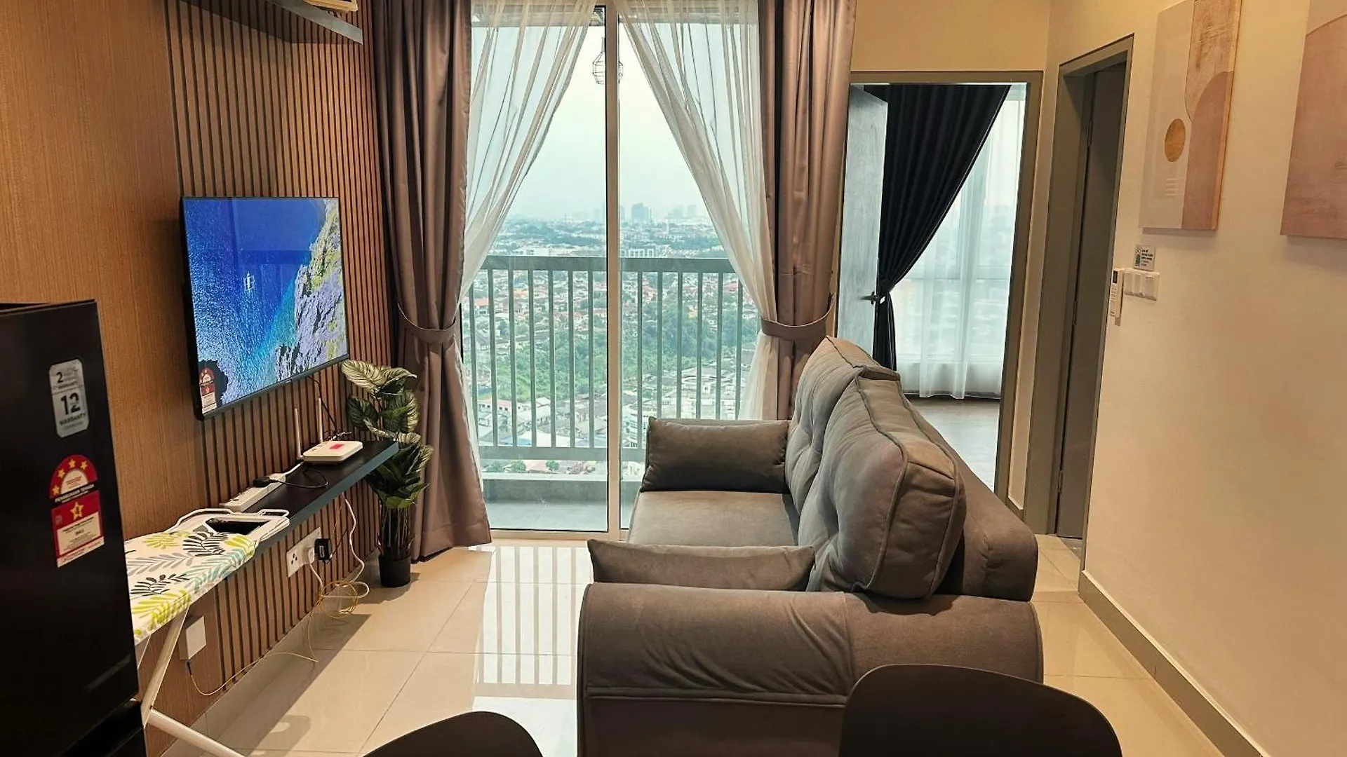Apartment 121 Residences By The Homez Near One Utama, Starling Mall, Atria Petaling Jaya