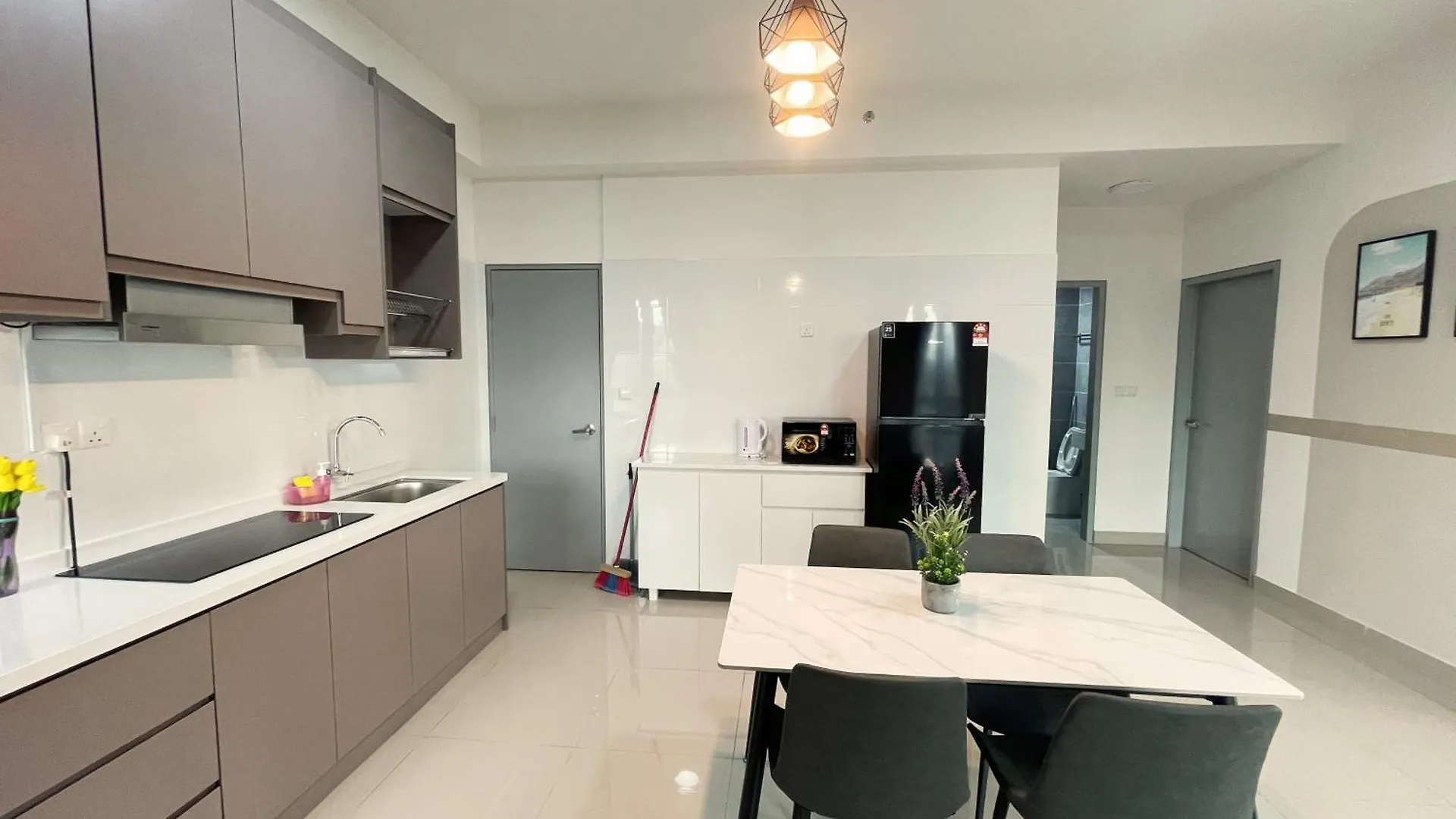 121 Residences By The Homez Near One Utama, Starling Mall, Atria Petaling Jaya