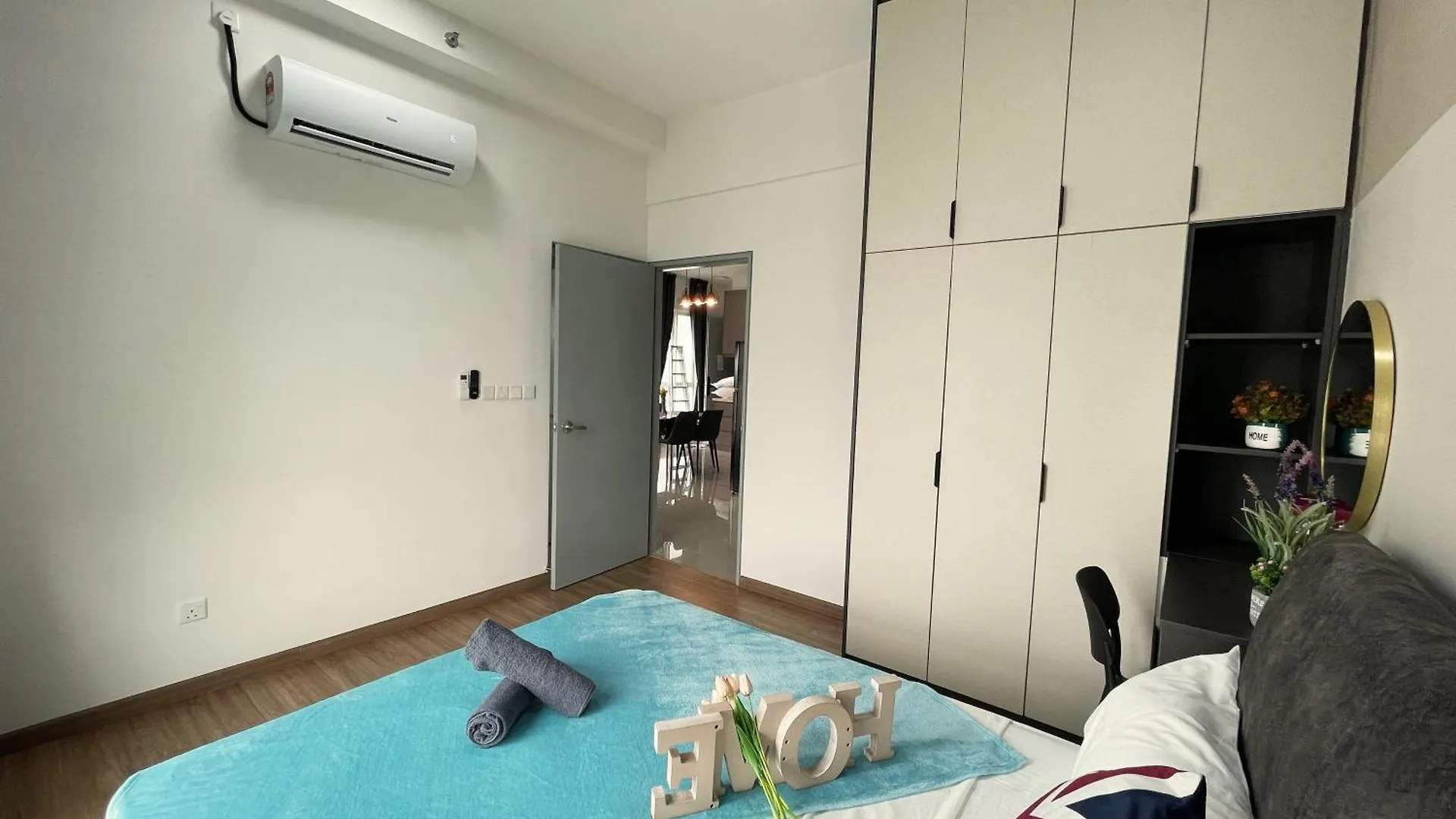 Apartment 121 Residences By The Homez Near One Utama, Starling Mall, Atria Petaling Jaya Malaysia