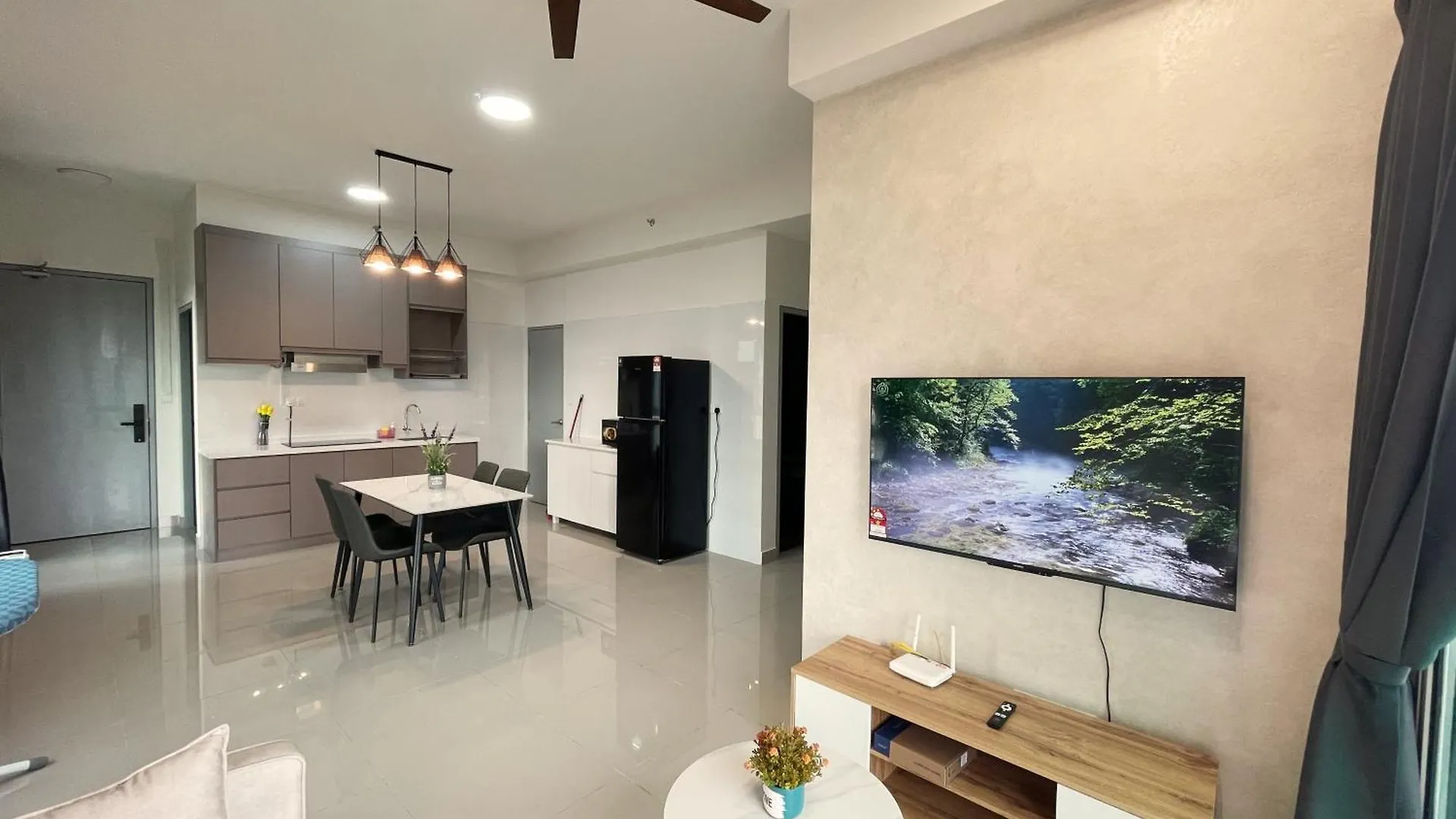 121 Residences By The Homez Near One Utama, Starling Mall, Atria Petaling Jaya